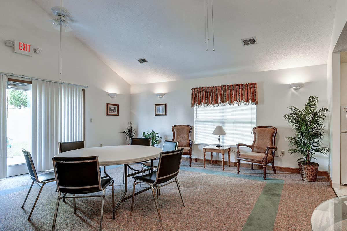 Photos and Video of Oakmont Greene I in Mt. Hope, WV